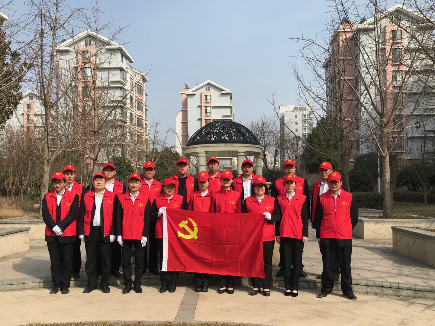 三和实业党支部开展“學(xué)雷锋 讲奉献”志(zhì)愿服務(wù)活动